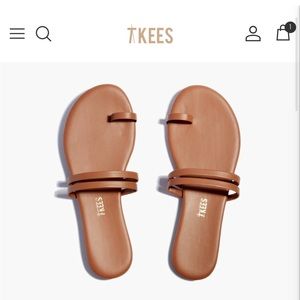 Tkees sandals size 7. “Leah” in brown. Womens NWOT